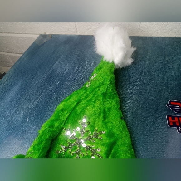 Christmas Santa Hat Set Of  2 New - Picture 4 of 8